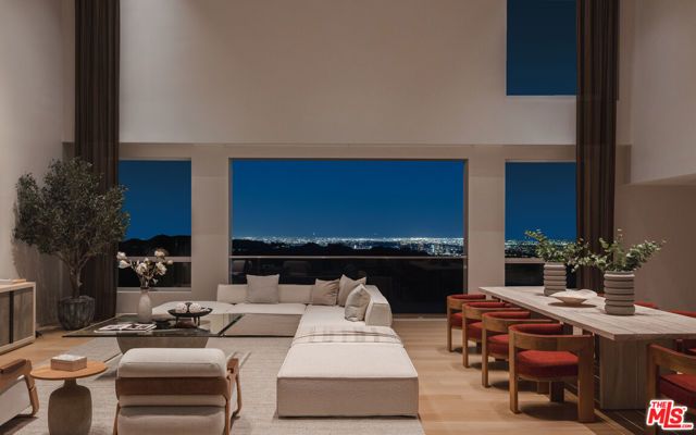 15210 Antelo Place, Los Angeles, CA 90077