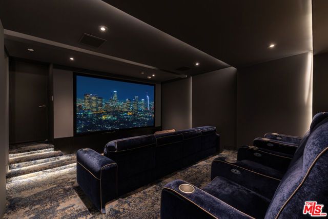 15210 Antelo Place, Los Angeles, CA 90077