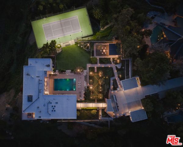 15210 Antelo Place, Los Angeles, CA 90077