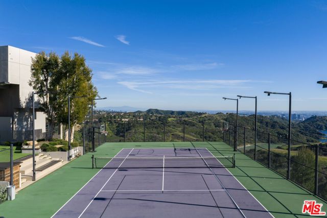 15210 Antelo Place, Los Angeles, CA 90077