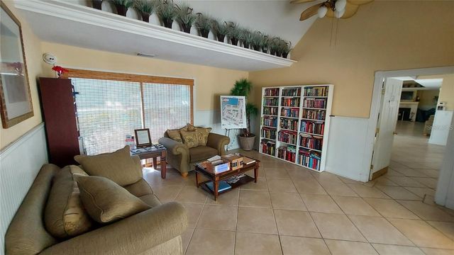 455 ALT 19 S 87, Palm Harbor, FL 34683