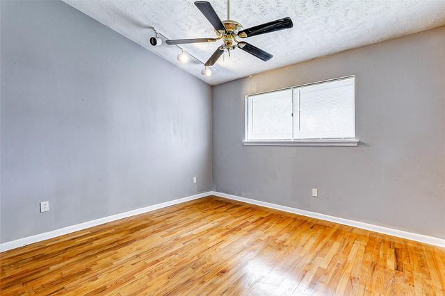 5519 Burlinghall Drive, Houston, TX 77035