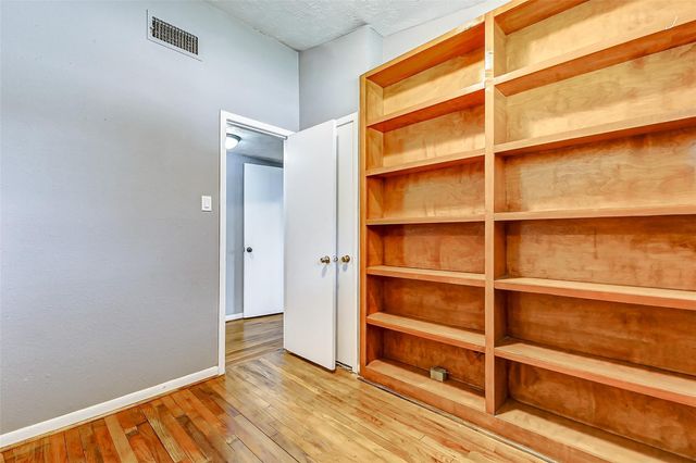 5519 Burlinghall Drive, Houston, TX 77035