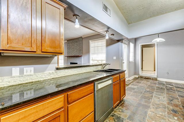 5519 Burlinghall Drive, Houston, TX 77035