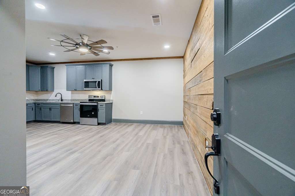 34 Depot Street 22, Hartwell, GA 30643 — photo 4