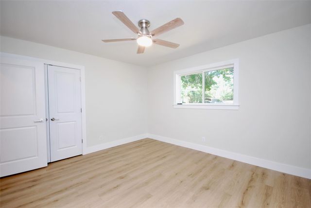 316 N Penn, Flatonia, TX 78941