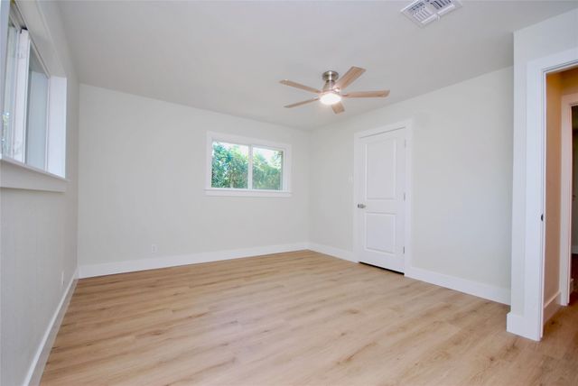 316 N Penn, Flatonia, TX 78941