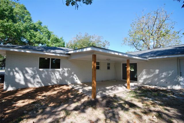 316 N Penn, Flatonia, TX 78941