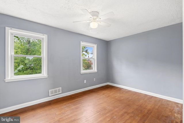 8306 BON AIR RD, Parkville, MD 21234
