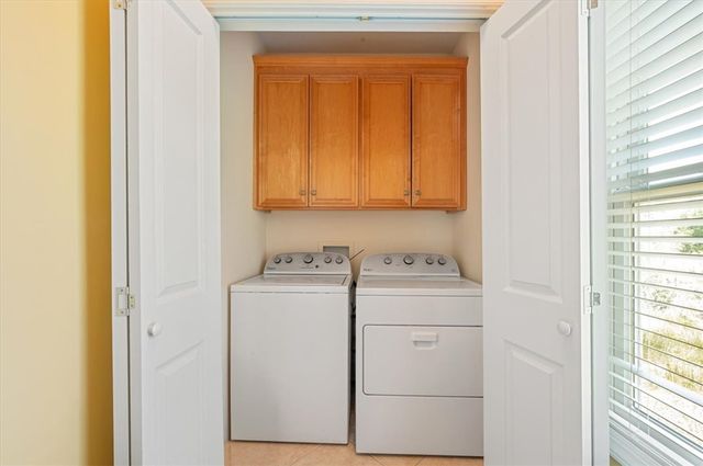 211 McIntosh Ave, St Simons Island, GA 31522