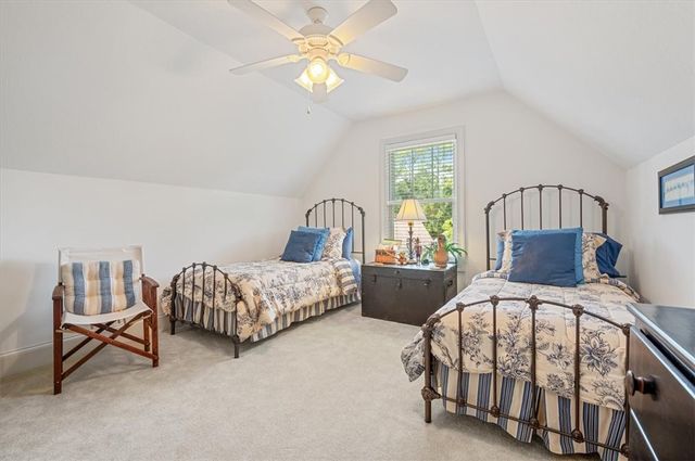 211 McIntosh Ave, St Simons Island, GA 31522