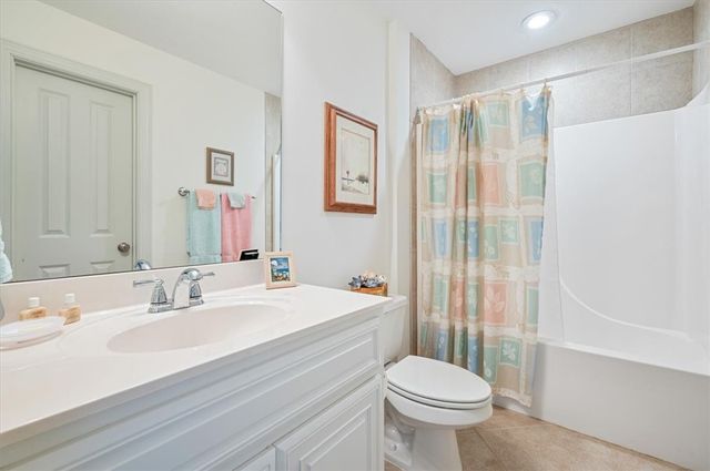 211 McIntosh Ave, St Simons Island, GA 31522