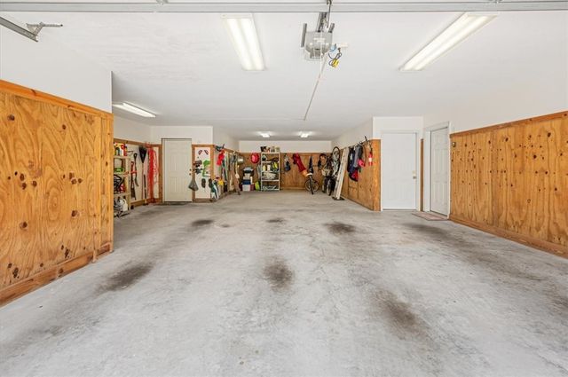 211 McIntosh Ave, St Simons Island, GA 31522