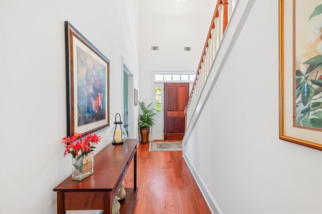 211 McIntosh Ave, St Simons Island, GA 31522