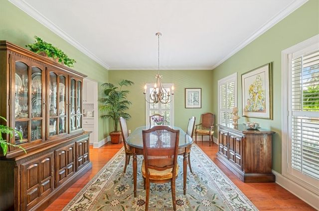 211 McIntosh Ave, St Simons Island, GA 31522