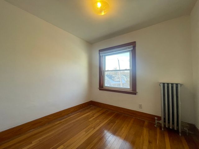 27 South Crescent Circuit A, Boston, MA 02135