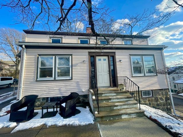 27 South Crescent Circuit A, Boston, MA 02135