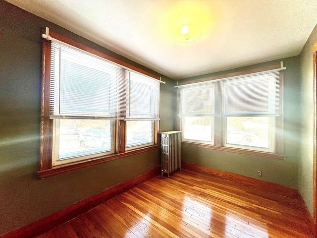 27 South Crescent Circuit A, Boston, MA 02135