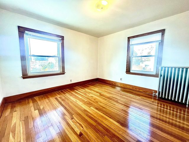 27 South Crescent Circuit A, Boston, MA 02135