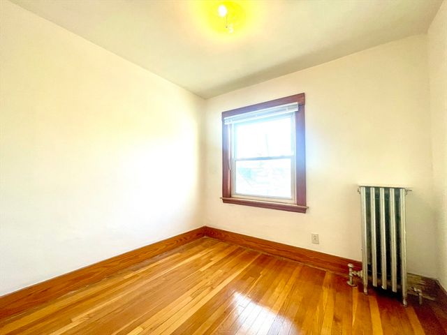 27 South Crescent Circuit A, Boston, MA 02135