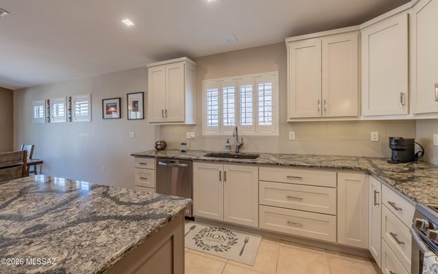 5336 W Tortolita Flats Lane, Marana, AZ 85658