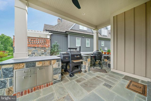 805 BRINDLEY WAY, Wilmington, DE 19807