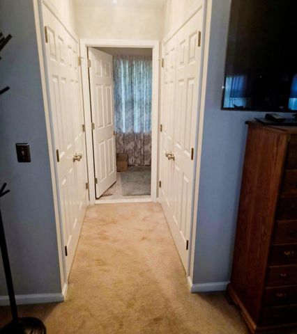8 GLEN VIEW PL, Newark, DE 19711