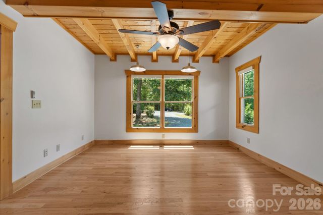 280 Hidden Lake Parkway, Nebo, NC 28761