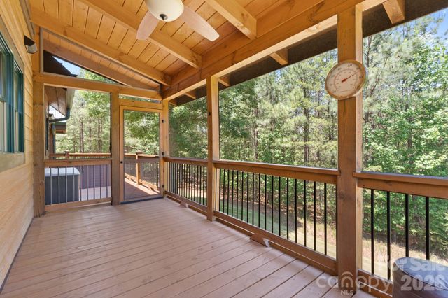280 Hidden Lake Parkway, Nebo, NC 28761