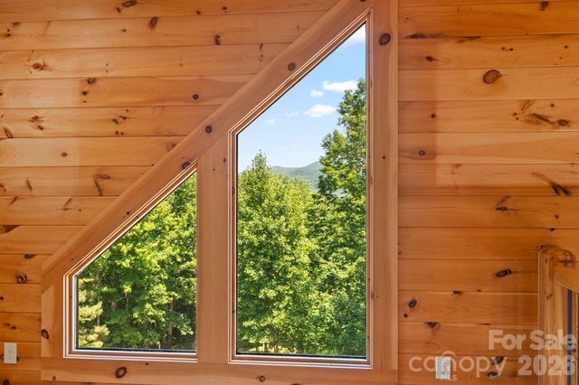 280 Hidden Lake Parkway, Nebo, NC 28761