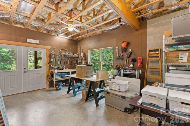 280 Hidden Lake Parkway, Nebo, NC 28761