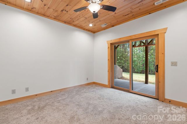 280 Hidden Lake Parkway, Nebo, NC 28761