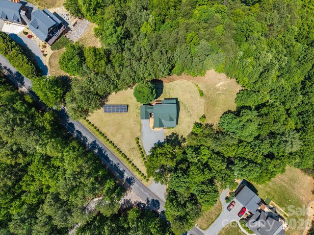 280 Hidden Lake Parkway, Nebo, NC 28761