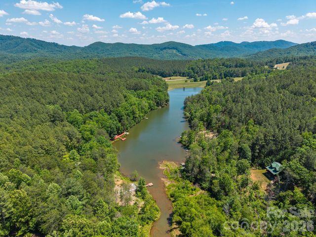 280 Hidden Lake Parkway, Nebo, NC 28761