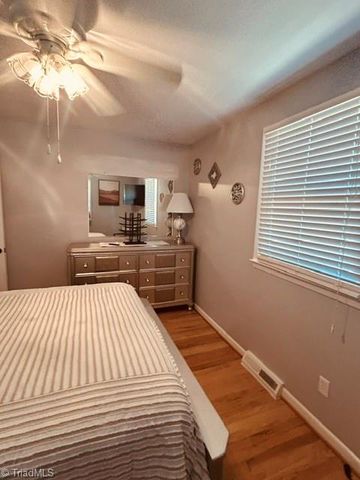 2889 Ashwood Drive, Winston-salem, NC 27103