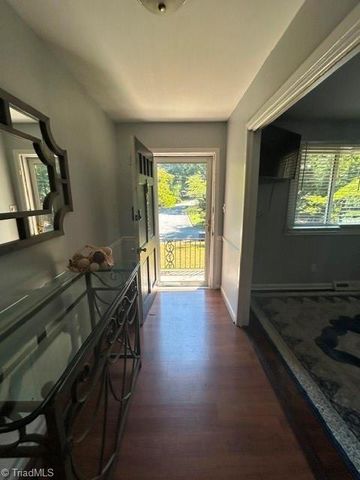 2889 Ashwood Drive, Winston-salem, NC 27103