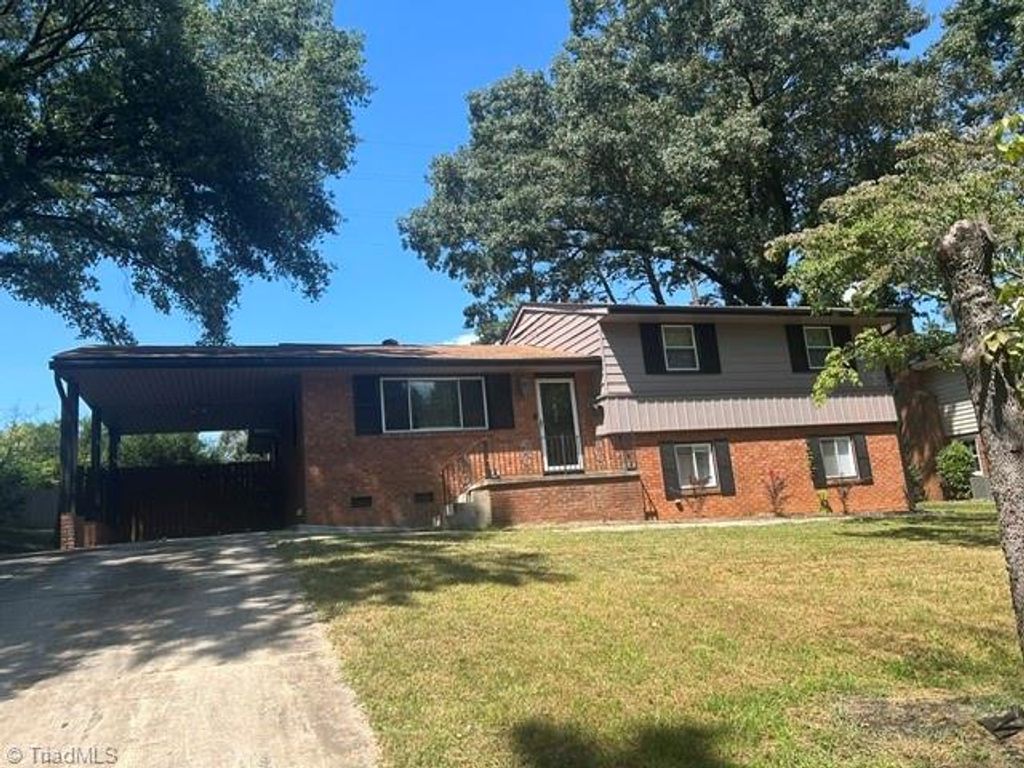 2889 Ashwood Drive, Winston-salem, NC 27103