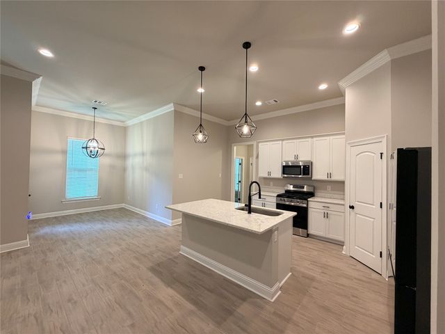 277 Saint Edmunds Way, Bossier City, LA 71111