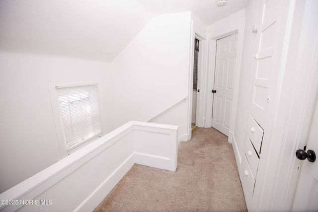 2032 Elliott Avenue, Toledo, OH 43606