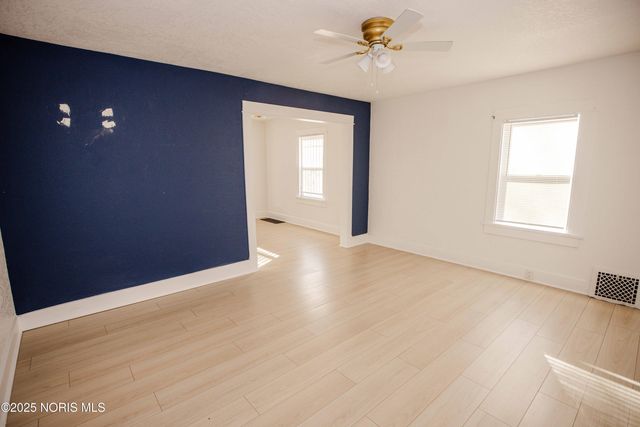 2032 Elliott Avenue, Toledo, OH 43606