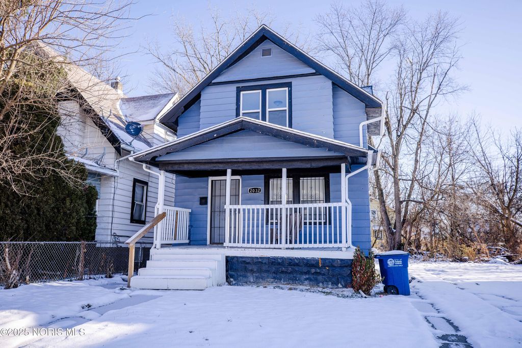 2032 Elliott Avenue, Toledo, OH 43606