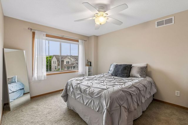 18274 Imagery Lane, Lakeville, MN 55044