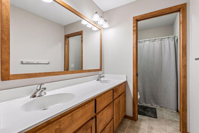 18274 Imagery Lane, Lakeville, MN 55044