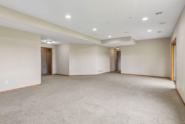 18274 Imagery Lane, Lakeville, MN 55044