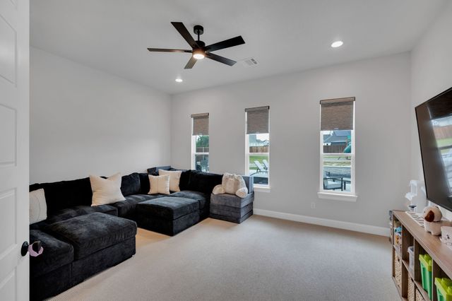 4621 Bonanza Drive, Midlothian, TX 76065