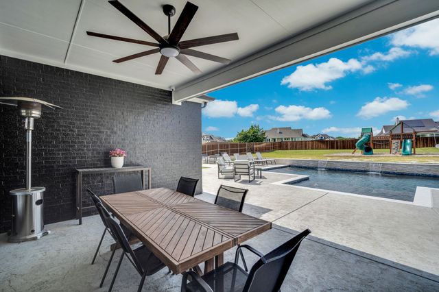 4621 Bonanza Drive, Midlothian, TX 76065