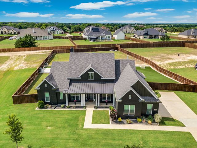 4621 Bonanza Drive, Midlothian, TX 76065