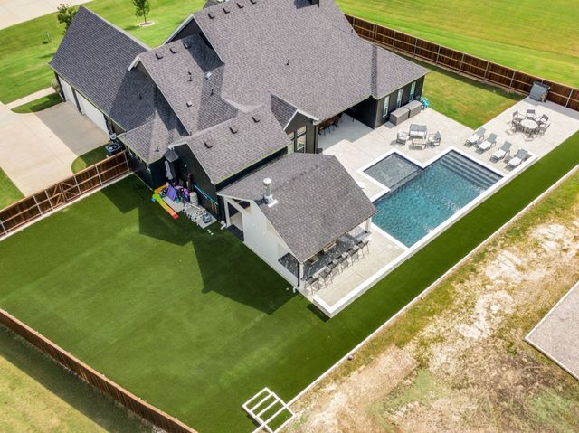 4621 Bonanza Drive, Midlothian, TX 76065
