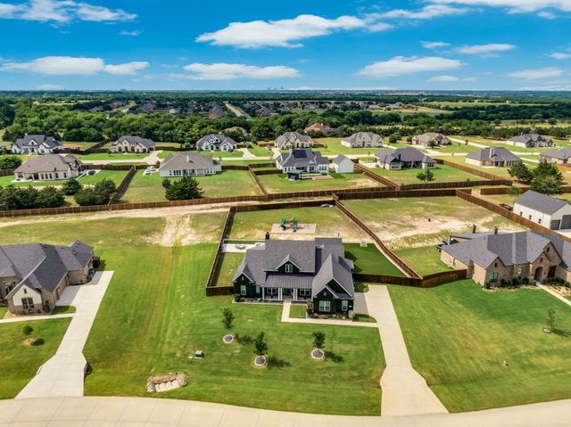 4621 Bonanza Drive, Midlothian, TX 76065