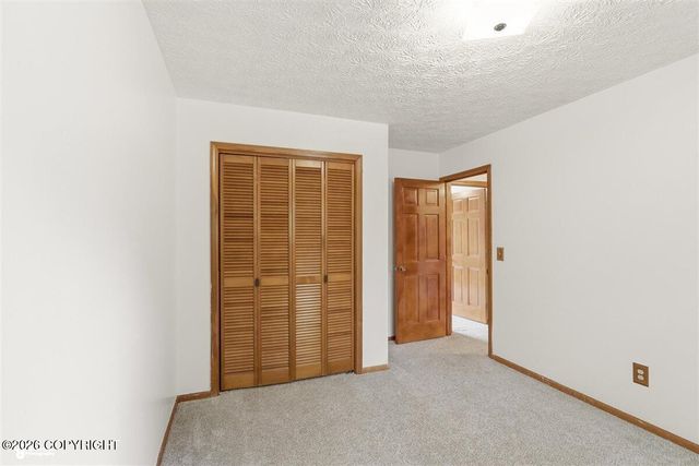 17502 laoana Court, Eagle River, AK 99577